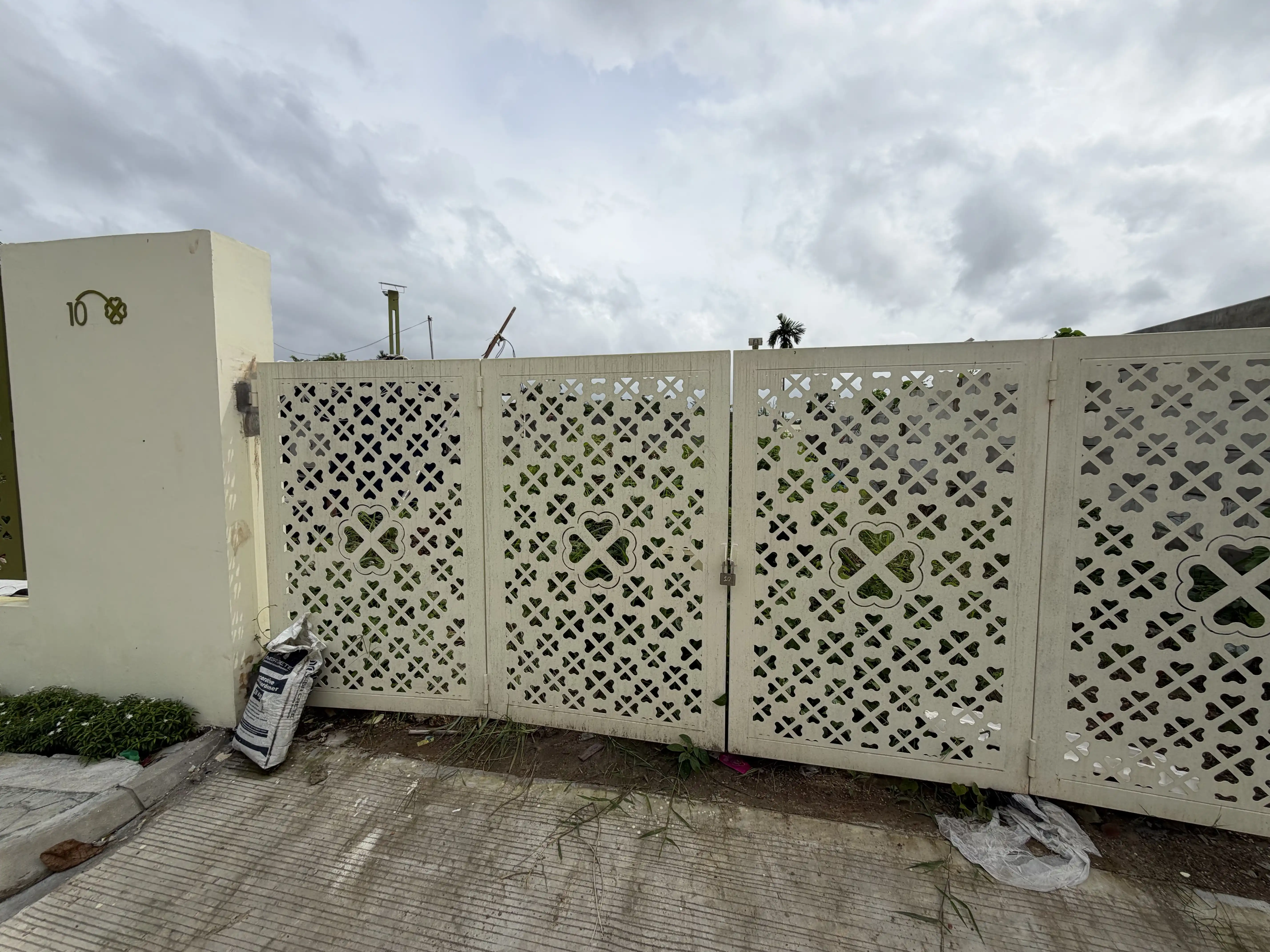 Lot-10 (The Palm Avenue)